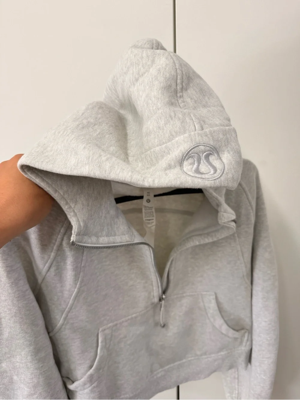 lululemon athletica Light Gray Half-Zip Hooded Pullover - Picture 8 of 8